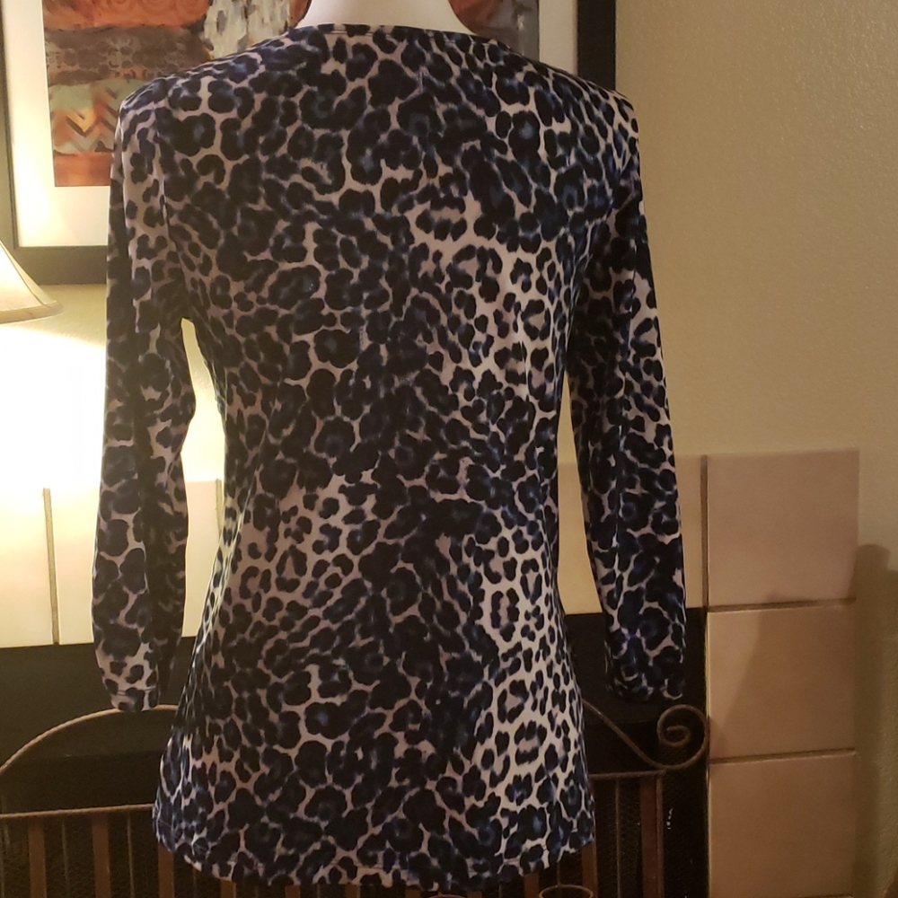 Top - Picture 6 of 8